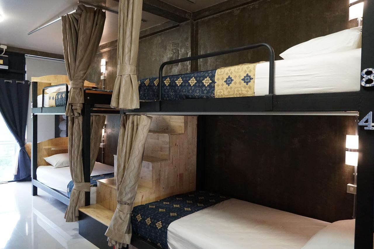 Club76 Bunk Bed. (Adults Only) Hotel Chiang Mai Exterior photo
